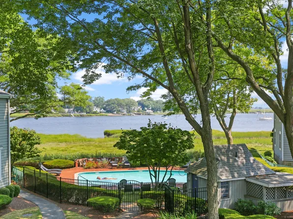 101 FERRY Court #101, Stratford, CT 06614
