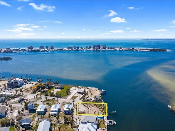 900 San Carlos DR, FORT MYERS BEACH, FL 33931