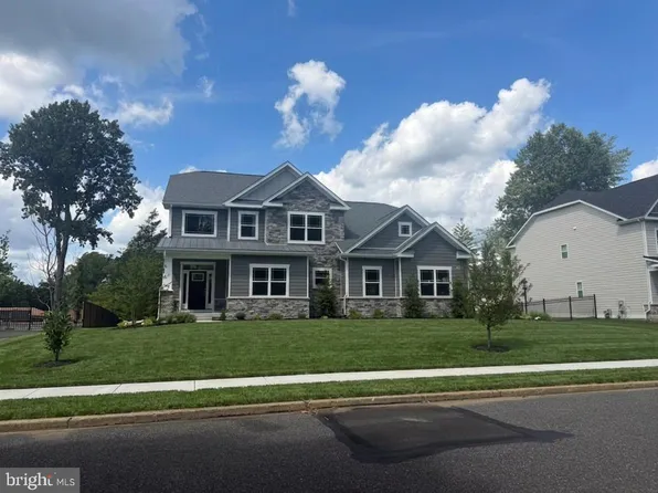 119 Bella Dr, Marple Township, PA 19008