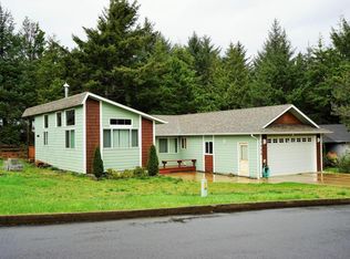 1520 SW Chad Dr, Waldport, OR 97394