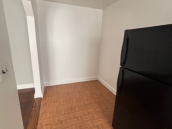 4th image of 135 Kennedy St NW #106
