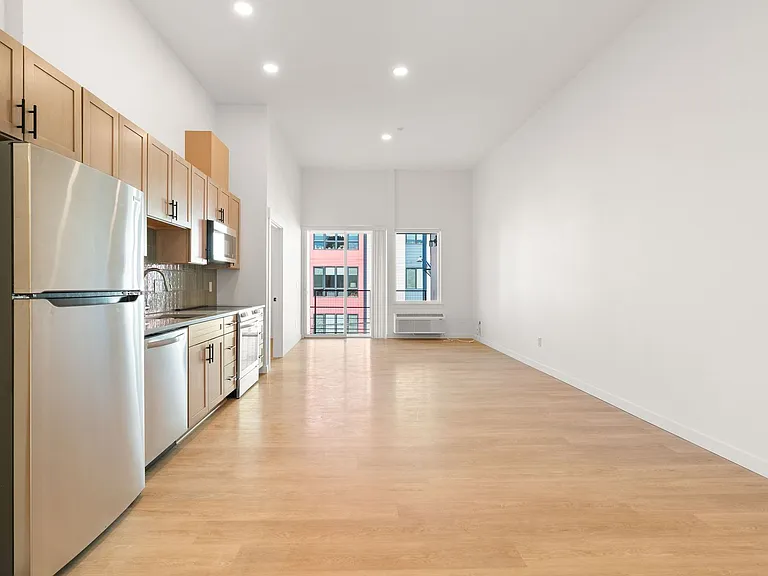 2508 SE 32nd Ave — Photo 45