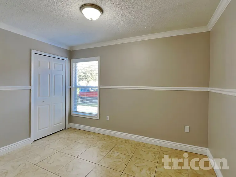 312 Colony Ct — Photo 12