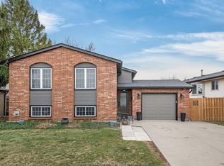 1690 Winfield Dr, Lasalle, ON N9H 2G5