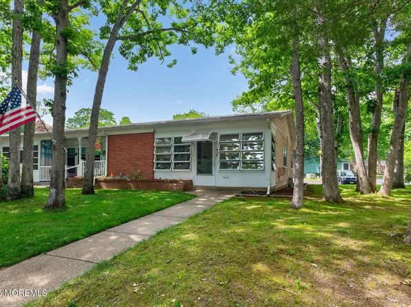 91F Buckingham Drive #F, Lakewood, NJ 08701