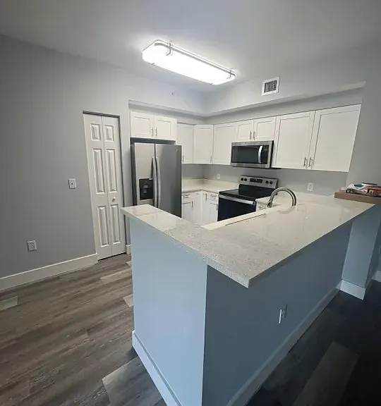 8070 N Nob Hill Rd #106 — Photo 5
