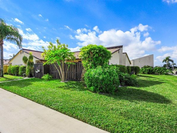 2503 Waterview Circle, Palm Springs, FL 33461