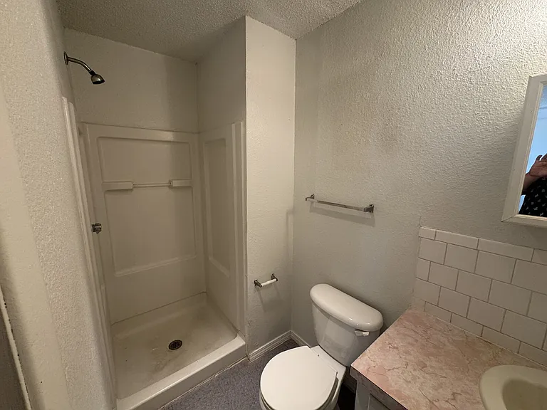 5909 East Fm #40-1 — Photo 8