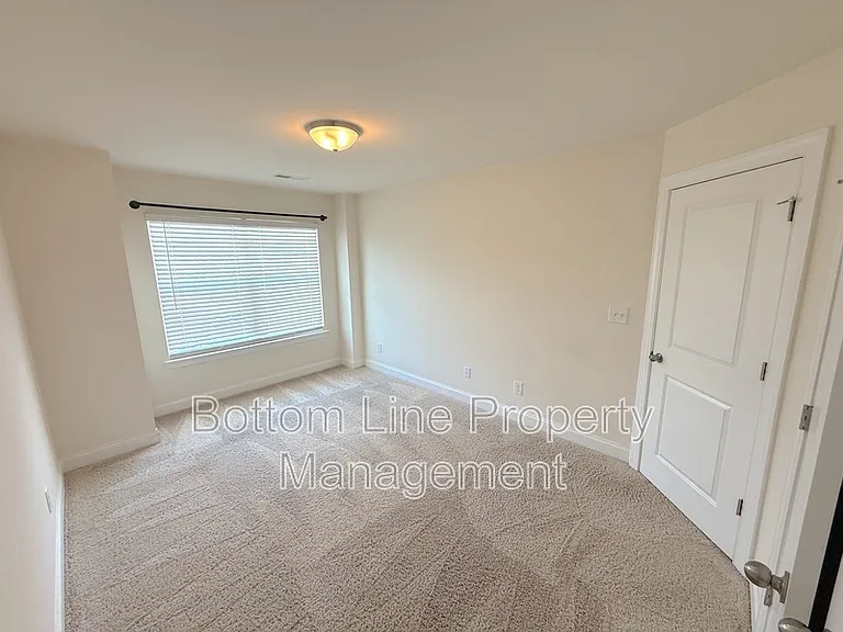4029 Black Ct — Photo 15