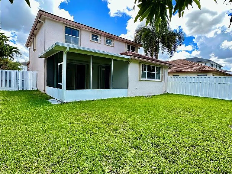 7470 NW 1st Pl — Photo 32