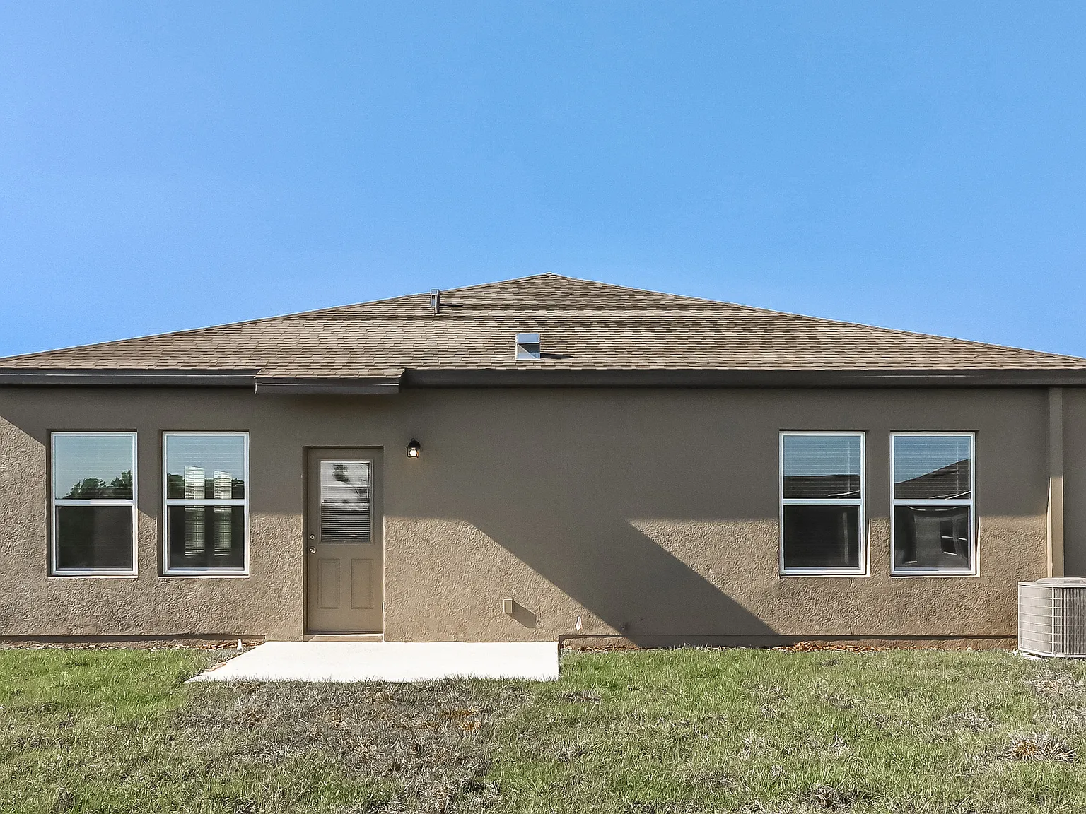 Riverstone — Photo 2