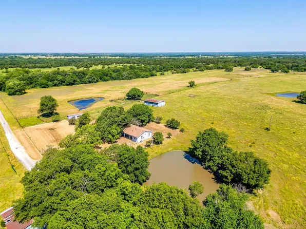 4966 County Road 1026, Wolfe City, TX 75423