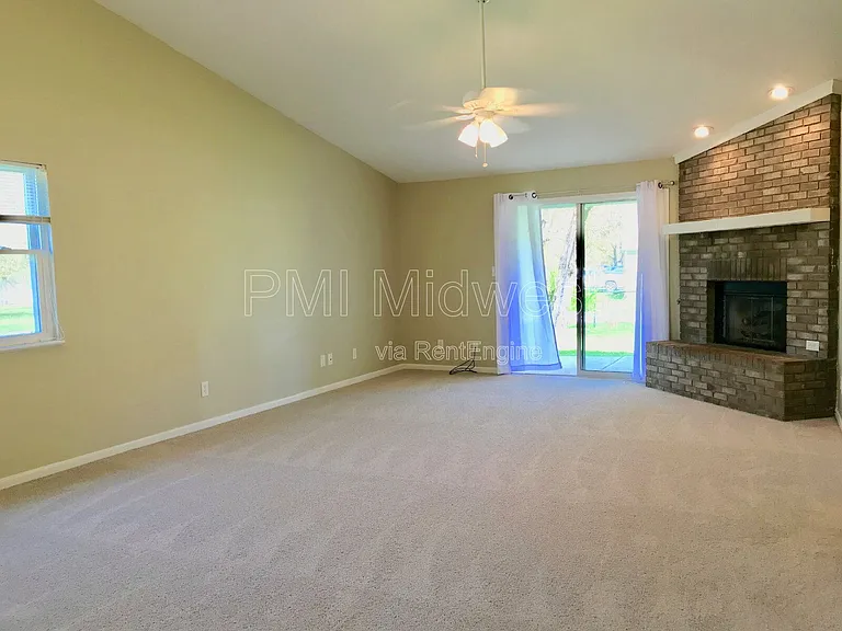 3215 Keystone Lakes Way — Photo 18