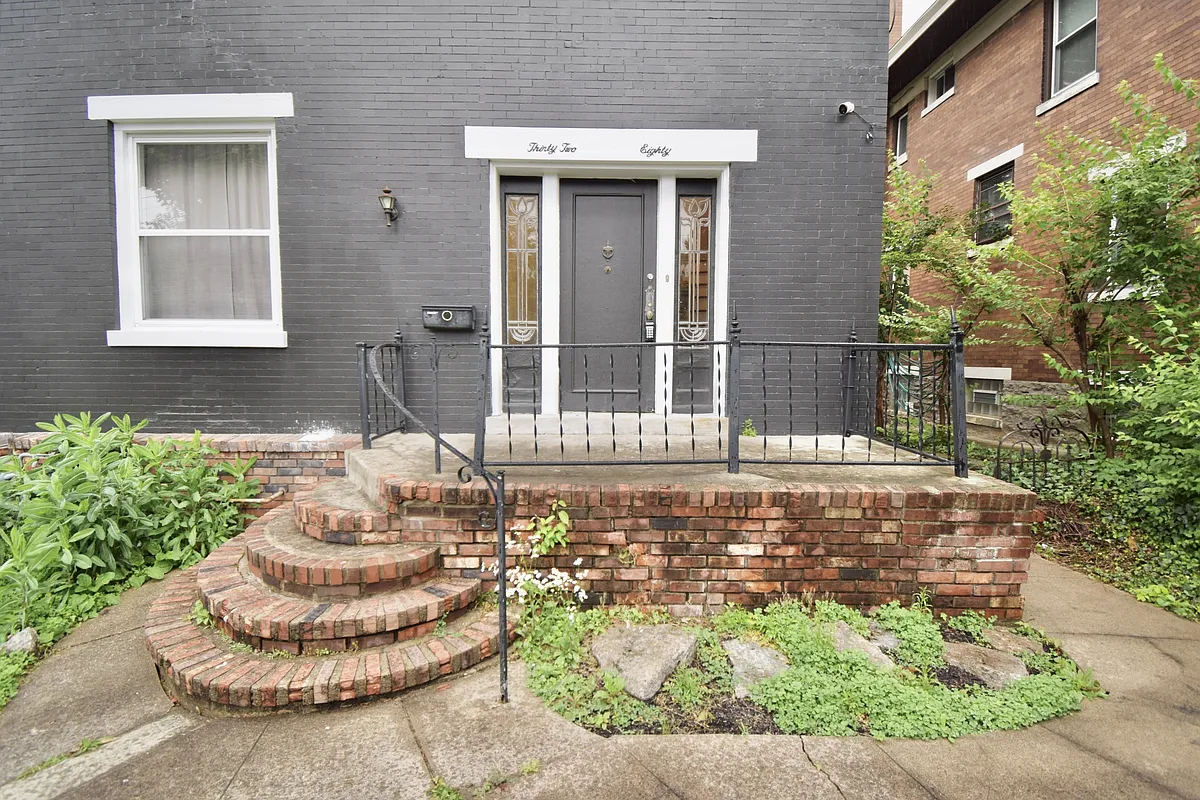 Building Photo - 3280 Jefferson Ave #1