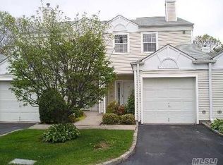 85 Fox Ct, Manorville, NY 11949