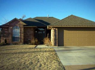 501 Garland Ave, Moore, OK 73160