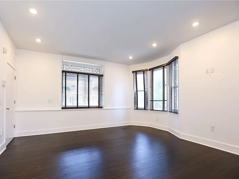 71 Rutgers St — Photo 14