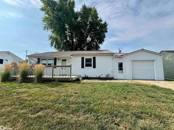 205 Oak St, Audubon, IA 50025