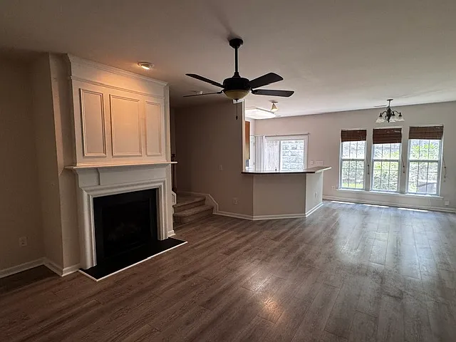 519 Perrault Dr — Photo 7