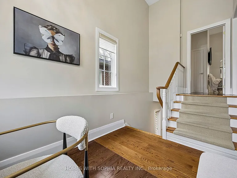 162 Glenvale Blvd — Photo 24