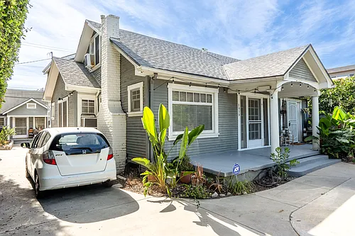 1014 N Gardner St #1015 Photo 1