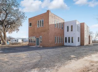 670 Amistad Rd, Los Lunas, NM 87031