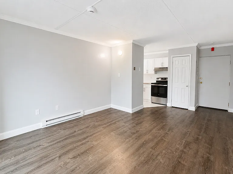 303 Grant St #13 — Photo 9