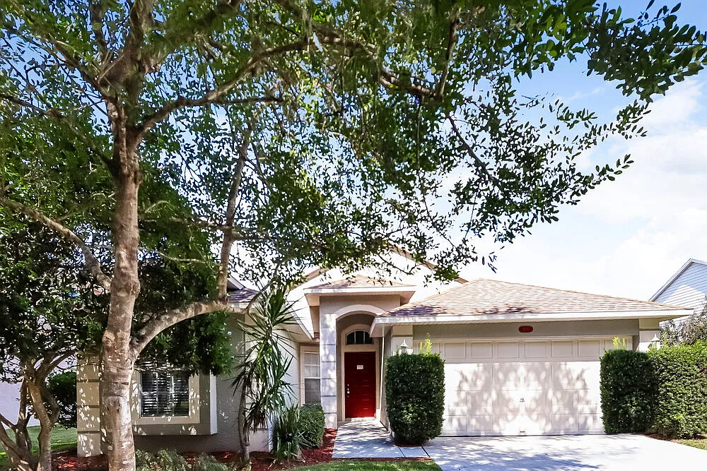 3 bed, 2.0 bath, 1584 sqft, $2,305 — Photo 1
