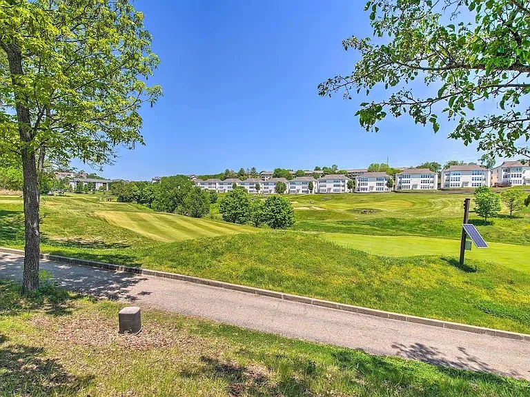 200 Golf View Dr #9 — Photo 10