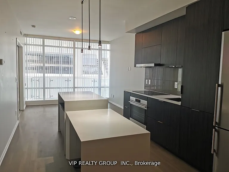 1 Bloor St E #2209 — Photo 6
