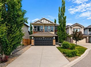 149 NE Royal Oak Bay NW, Calgary, AB T3G 0A3