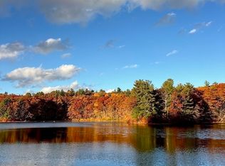 102 River St, Leicester, MA 01524