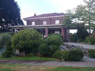517 Crockett St, Seattle, WA 98109