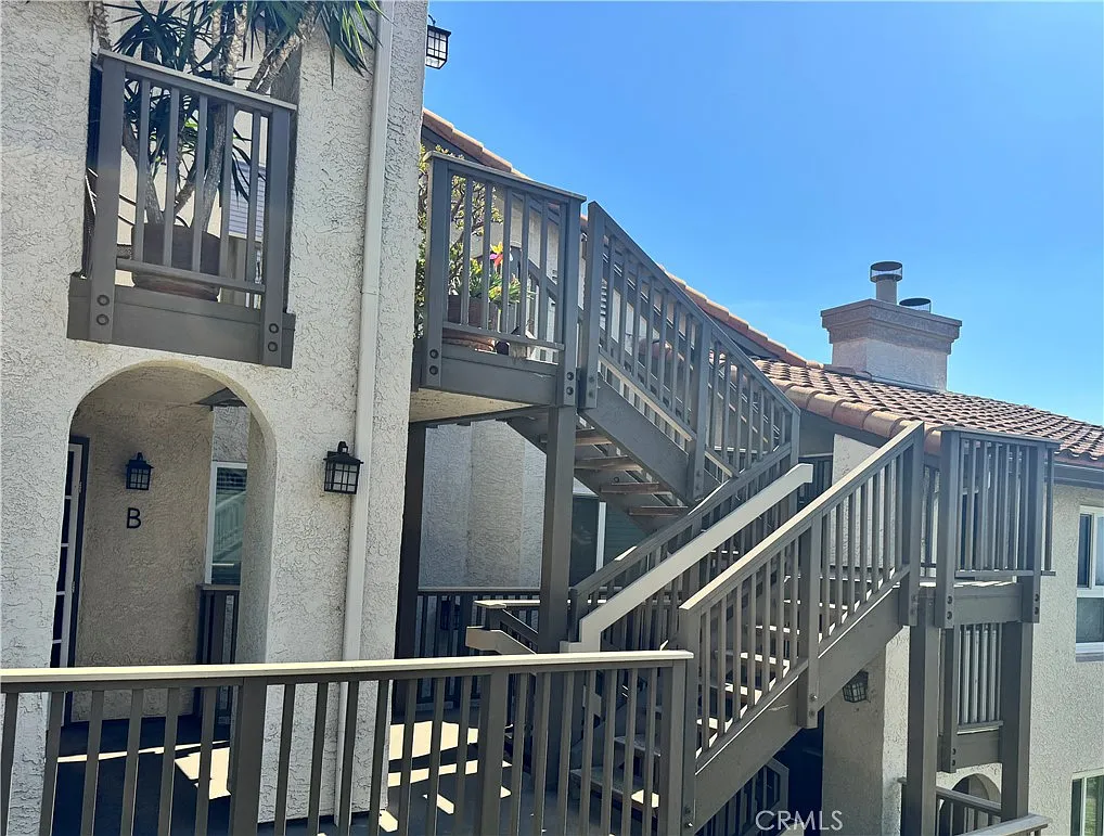 2 bed, 1130 sqft, $3,600 — Photo 2