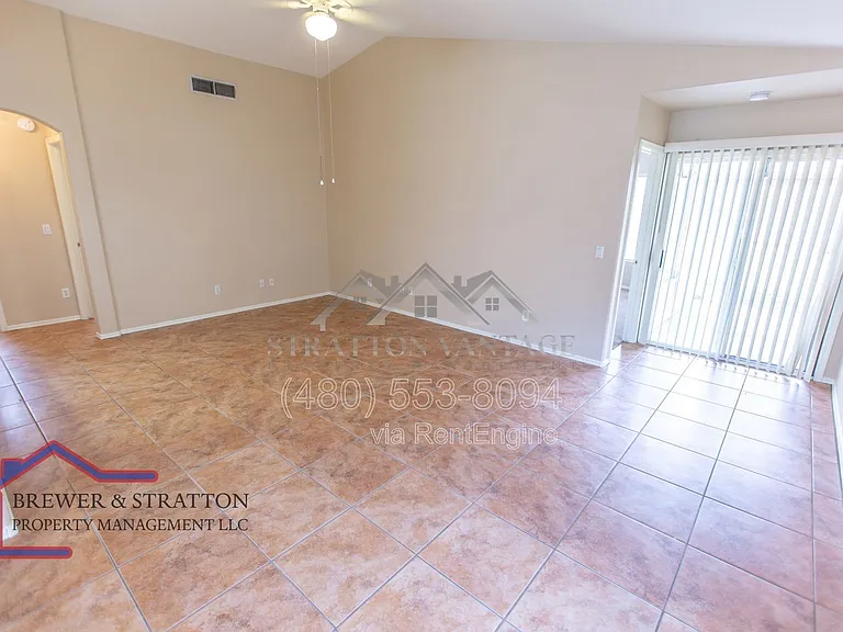 4962 E Holmes Ave — Photo 23