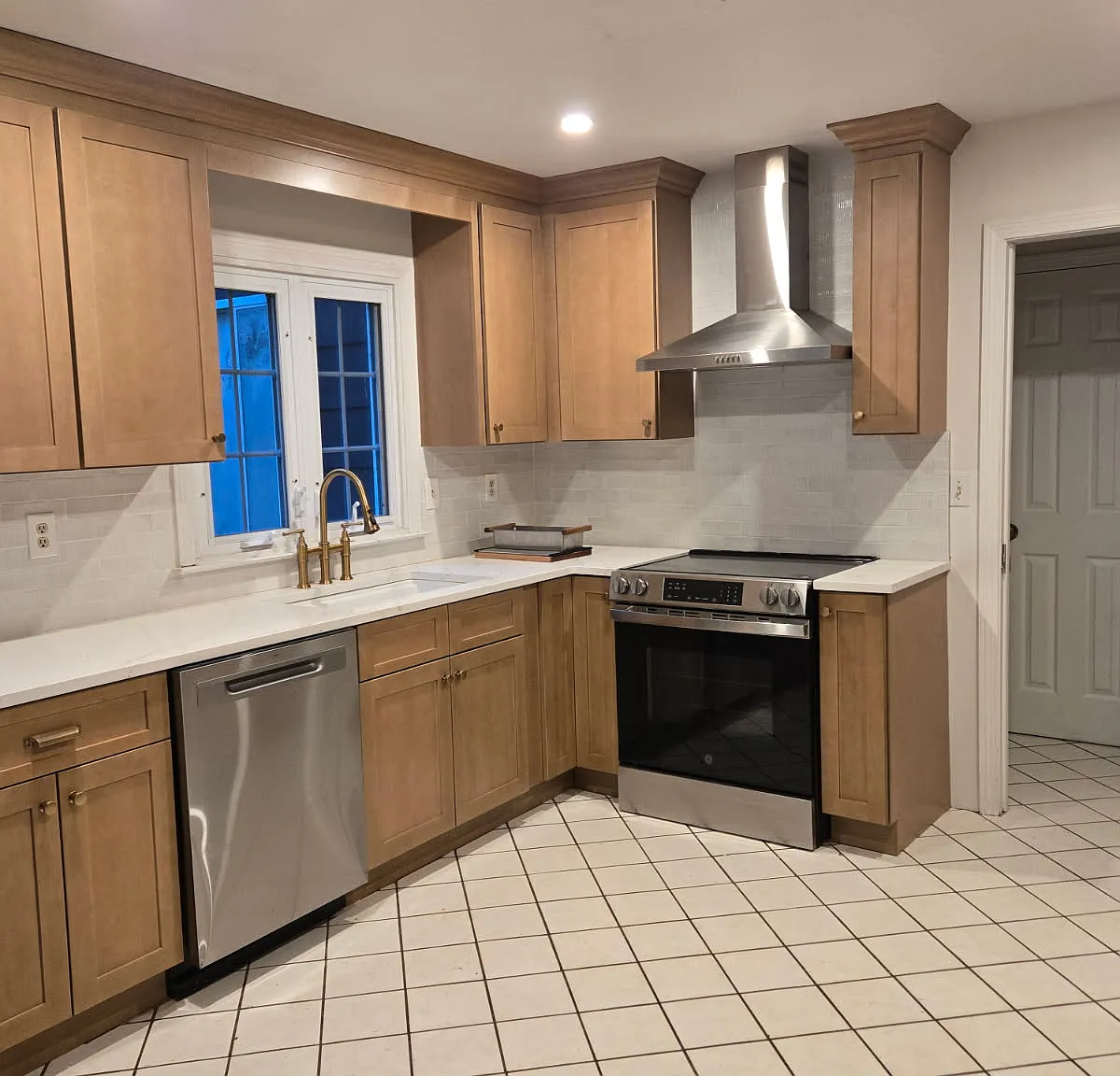 6 Redcoat Ln — Photo 2
