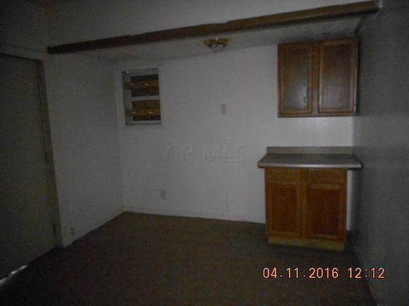 4th image of 2027 Denune Ave