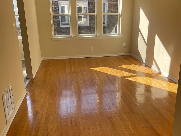 Shakespeare Apartments — Photo 7