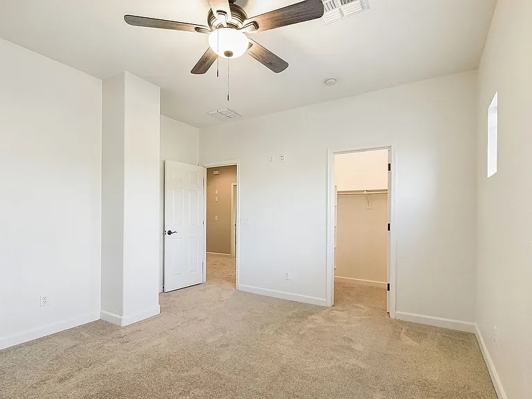 2209 W Red Range Way — Photo 24