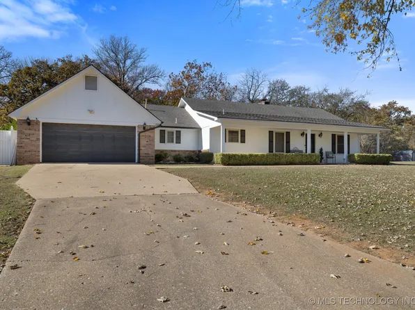 801 Meadowlark Ln, Durant, OK 74701