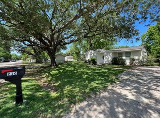 216 N 5th St, Alvin, TX 77511