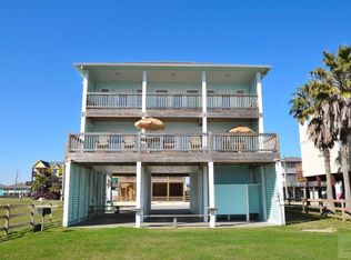 112 Ocean Shores Dr, Crystal Beach, TX 77650