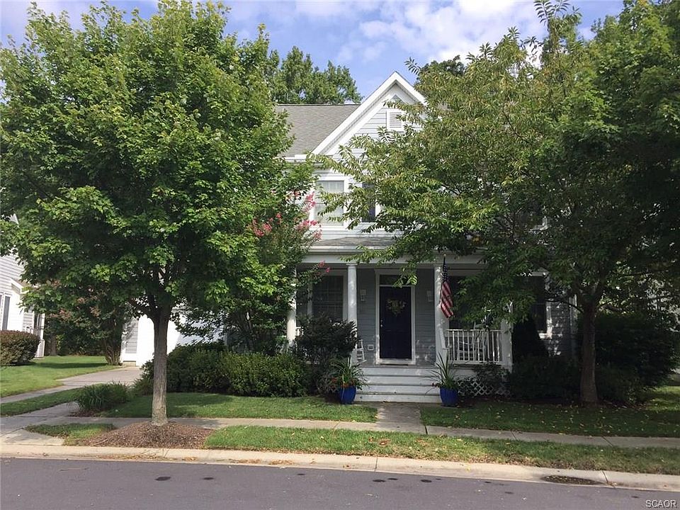 2nd image of 221 October Glory Ave