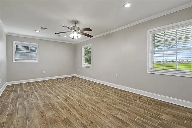 107 Kenneth Dr — Photo 10