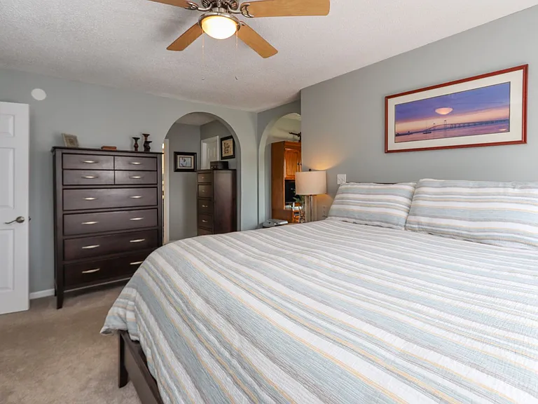 20B Freeman Dr — Photo 23
