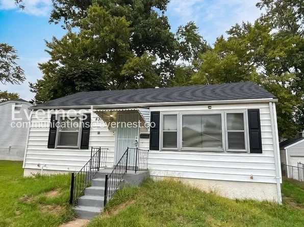 8313 Fay Dr, Saint Louis, MO 63134