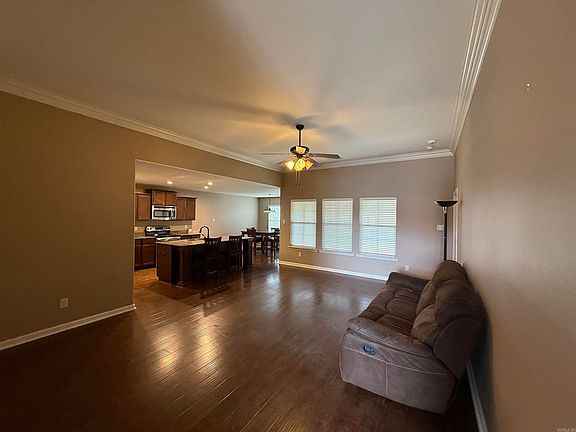 3rd image of 2900 Perth Cv