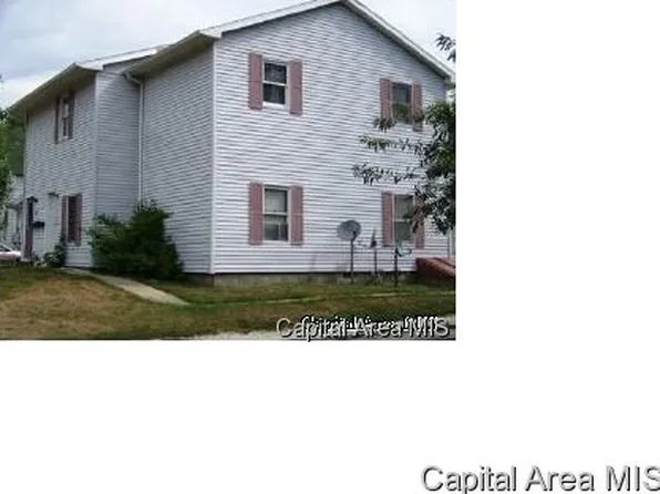 256 N Brooks St, Waverly, IL 62692