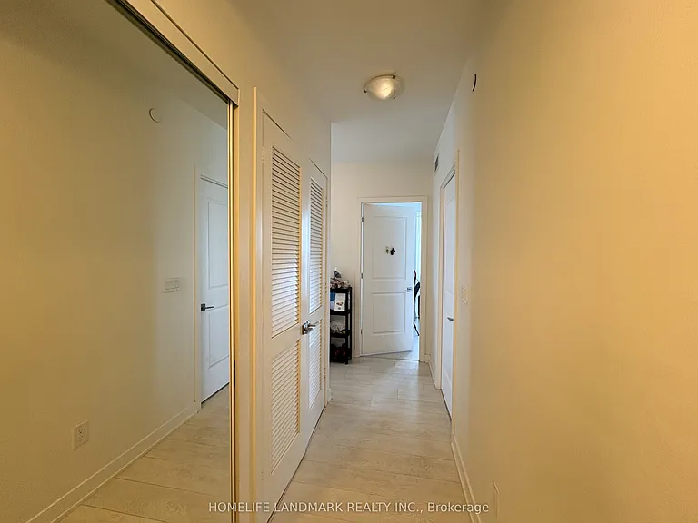 4633 Glen Erin Dr #308 — Photo 4