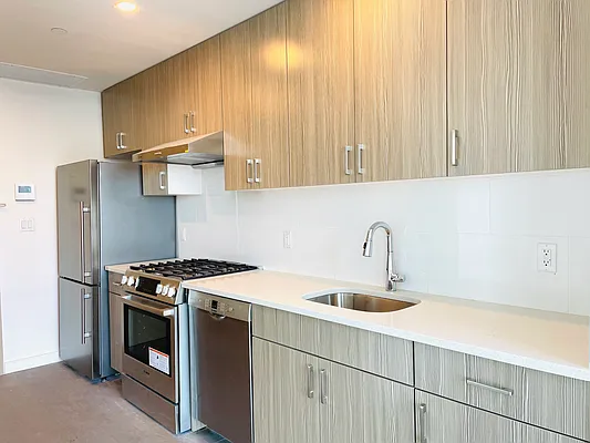 Rented by YouYork Management LLC | media 5